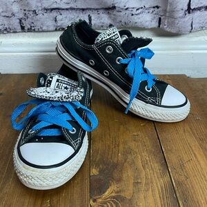 Converse kid size 13 black low top sneakers